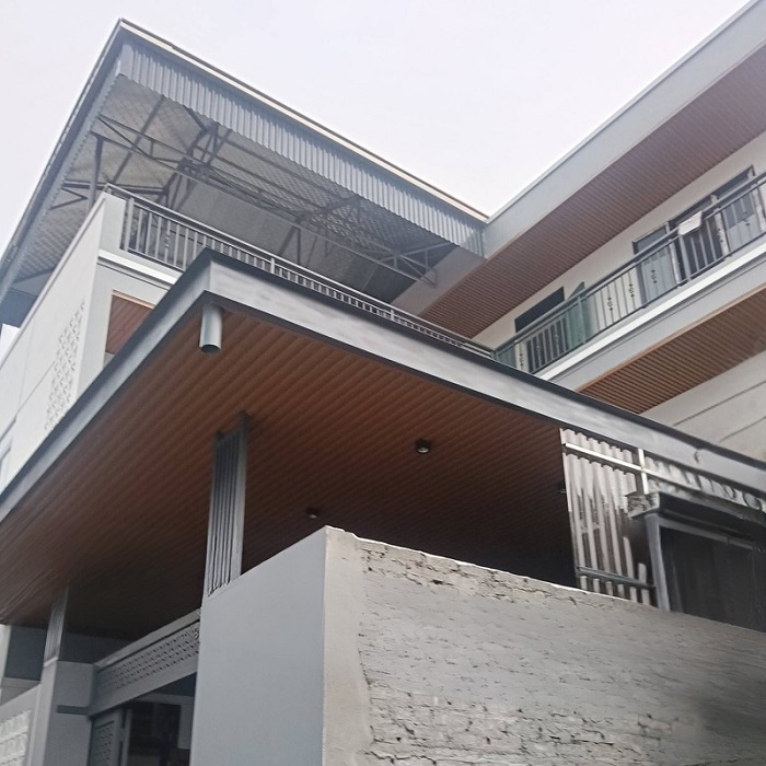 Trần nhôm trang trí bên dưới mái